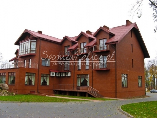 noclegi Hotel Pod Dębami